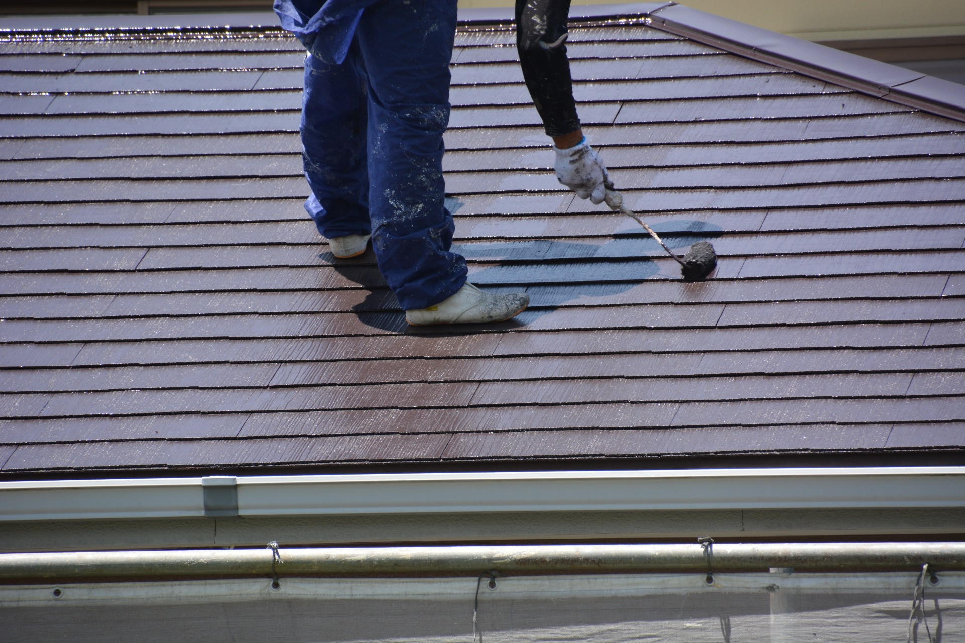 外壁や屋根の塗装を行い家の劣化を防ぎます
